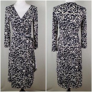 BCBGMAXAZRIA Faux Wrap Floral Leaf V Neck Dress